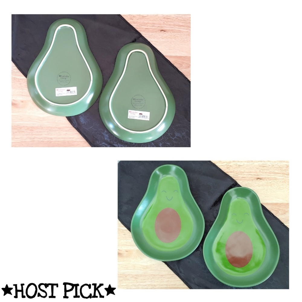 NWT Avocado plates
